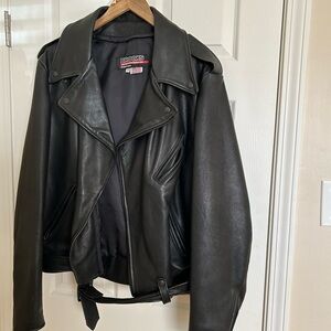 Men’s leather jacket. Size 48 chest. Great jacket for riders.